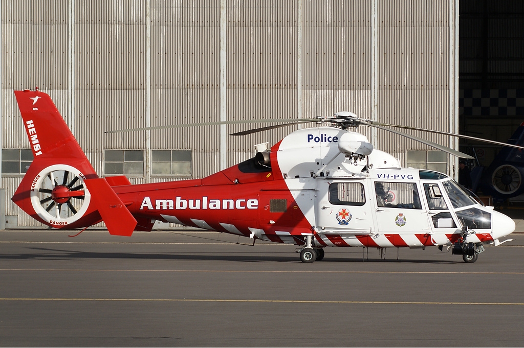 Victoria_Police-Ambulance_Victoria_(Lloyd_Off-Shore_Helicopters)_Eurocopter_AS-365N-3_Dauphin_2_Vabre